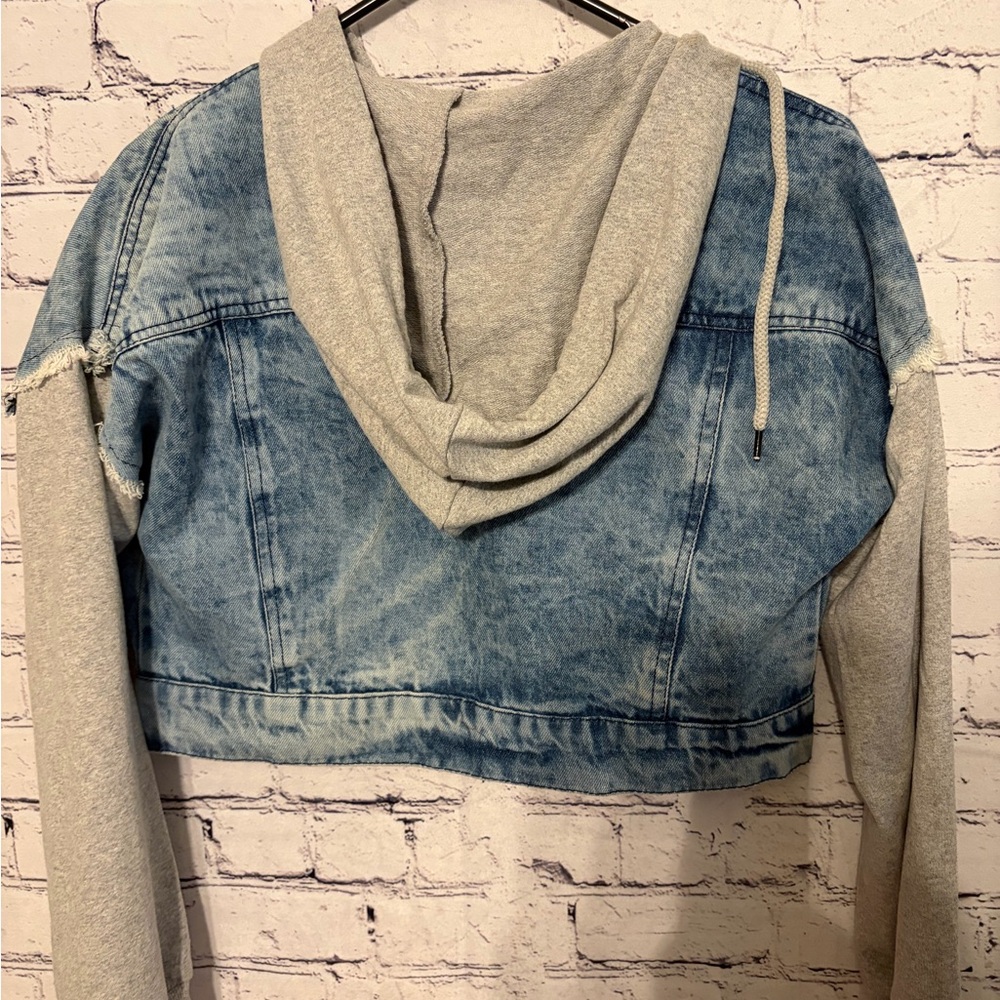 Thrill Blue Denim Jacket with Gray Sleeves and Patches - Picture 6 of 6